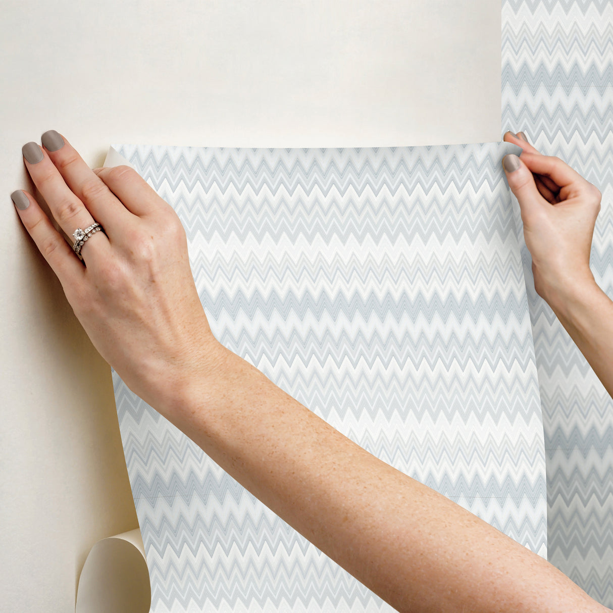 Zig Zag White by York Wallcoverings Peel & Stick Wallpaper – York Wallcoverings PSW1640RL