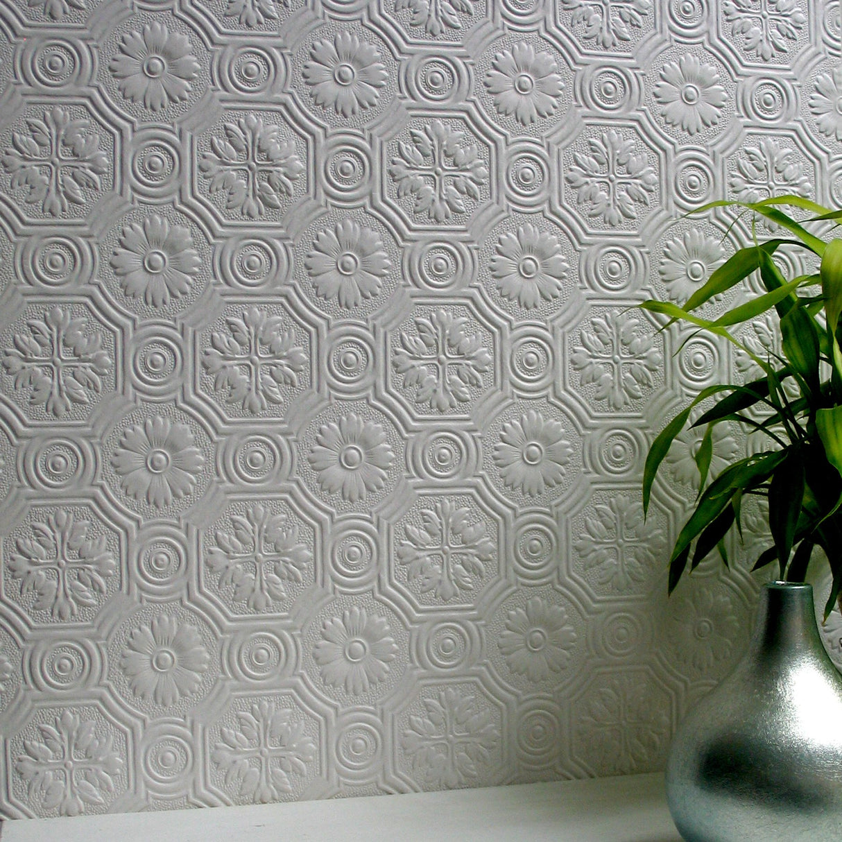 Spencer White Paintable Supaglypta Wallpaper