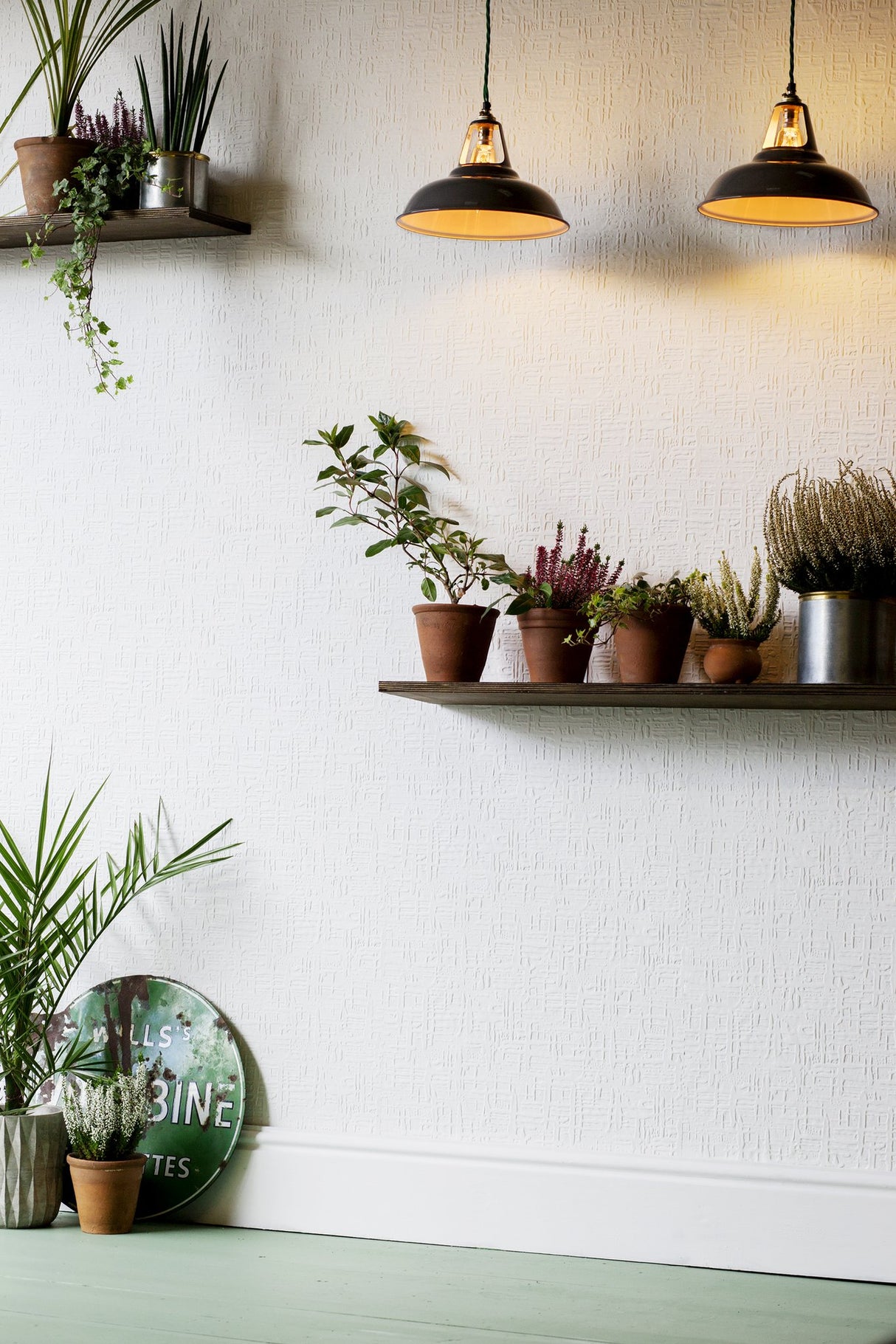 Edward White Paintable Supaglypta Wallpaper