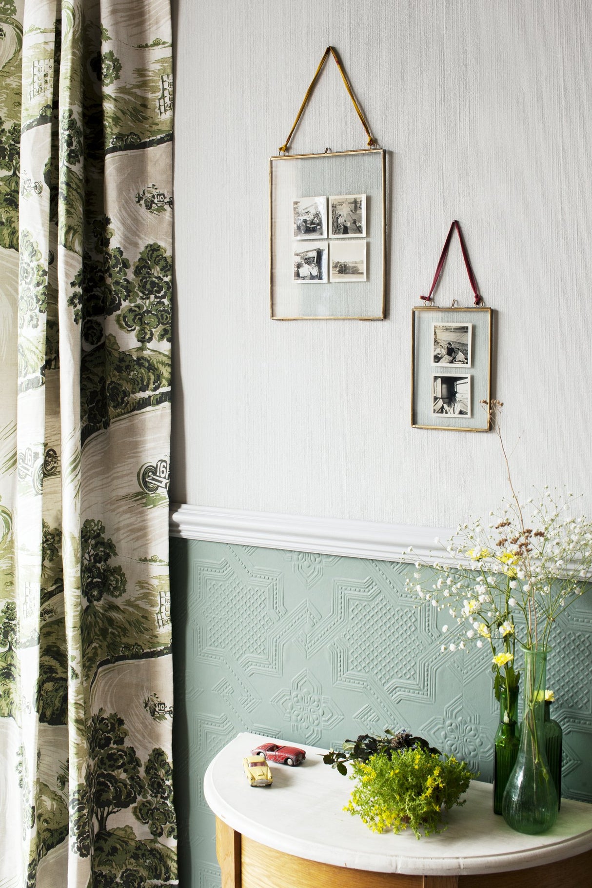 Seymour White Paintable Supaglypta Wallpaper