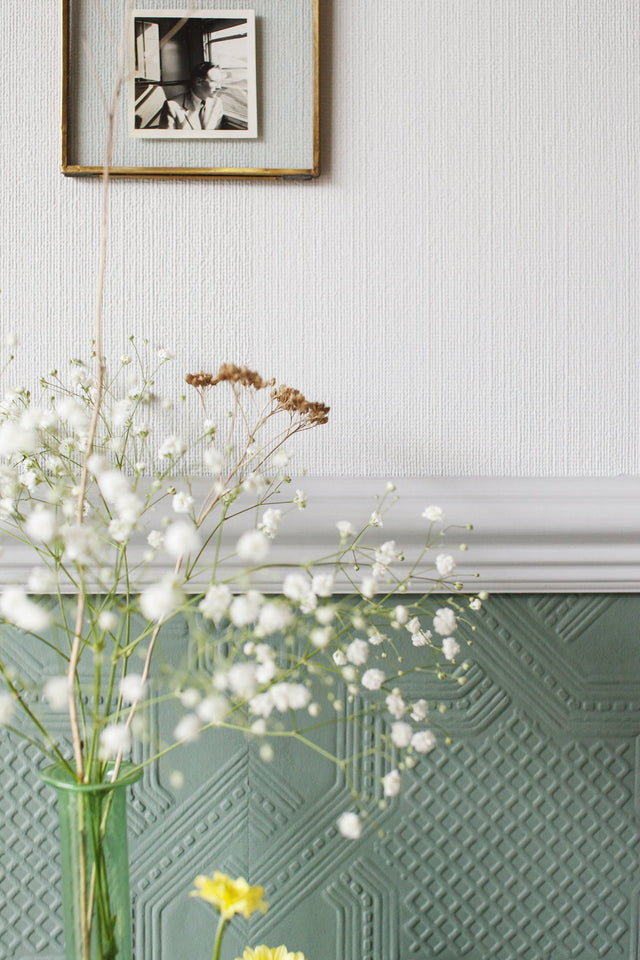 Seymour White Paintable Supaglypta Wallpaper