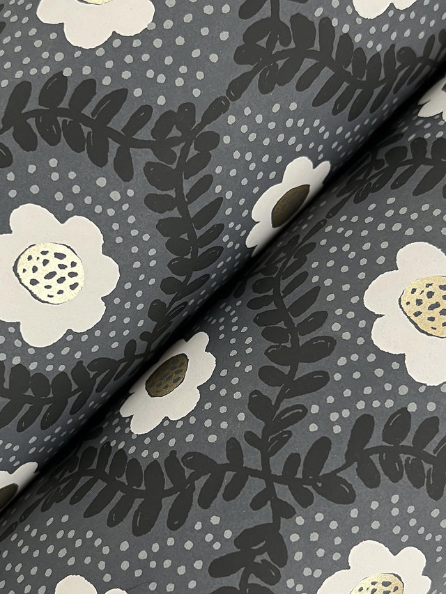 Emma Black Wallpaper with Metallic Floral Medallion Pattern - York RF7442