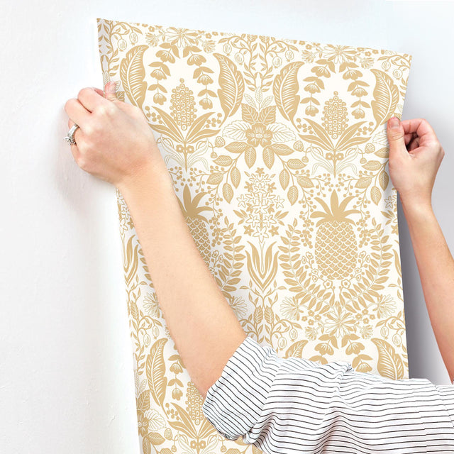 Pineapple Damask Gold Wallpaper with Metallic Pineapple Damask Pattern - York RF7482