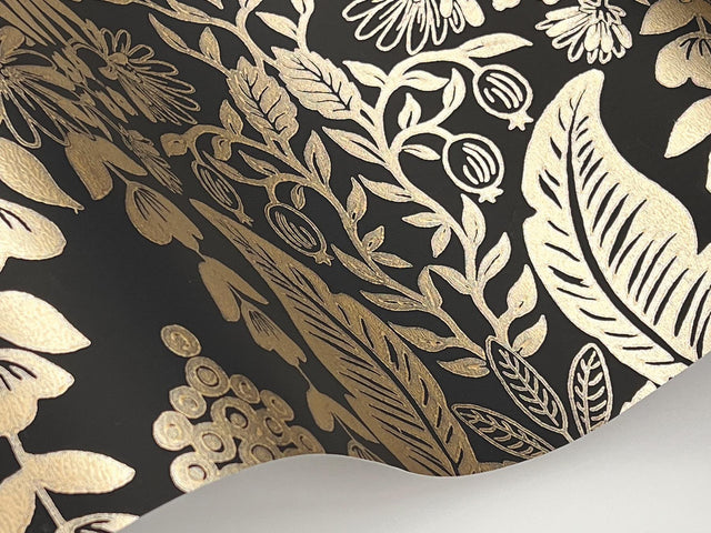 Pineapple Damask Black Wallpaper with Metallic Gold Pineapple Damask Pattern - York RF7483