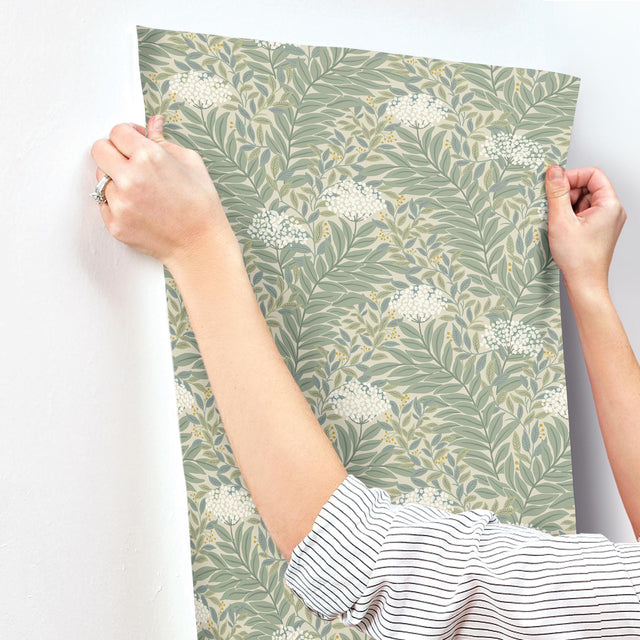 Highgrove Linen Wallpaper with Metallic Floral Traditional Pattern - York RF7502