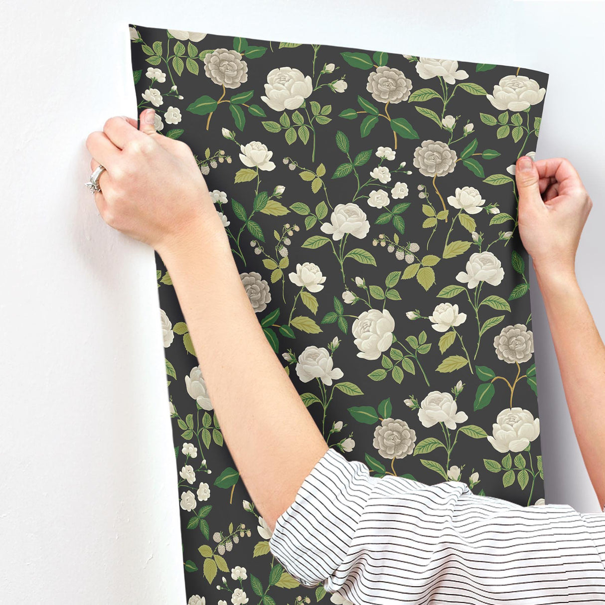 Roses Black Wallpaper with Botanical Whimsical Pattern - York RF7542