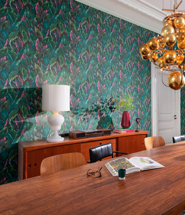 Maclayi Fuschia Banana Leaf Wallpaper with Botanical Bohemian Pattern - Rasch RH537352