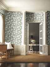 Hydrangea Grey Wallpaper with Botanical Floral Pattern, Screen-Printed Non Woven - York RI5144
