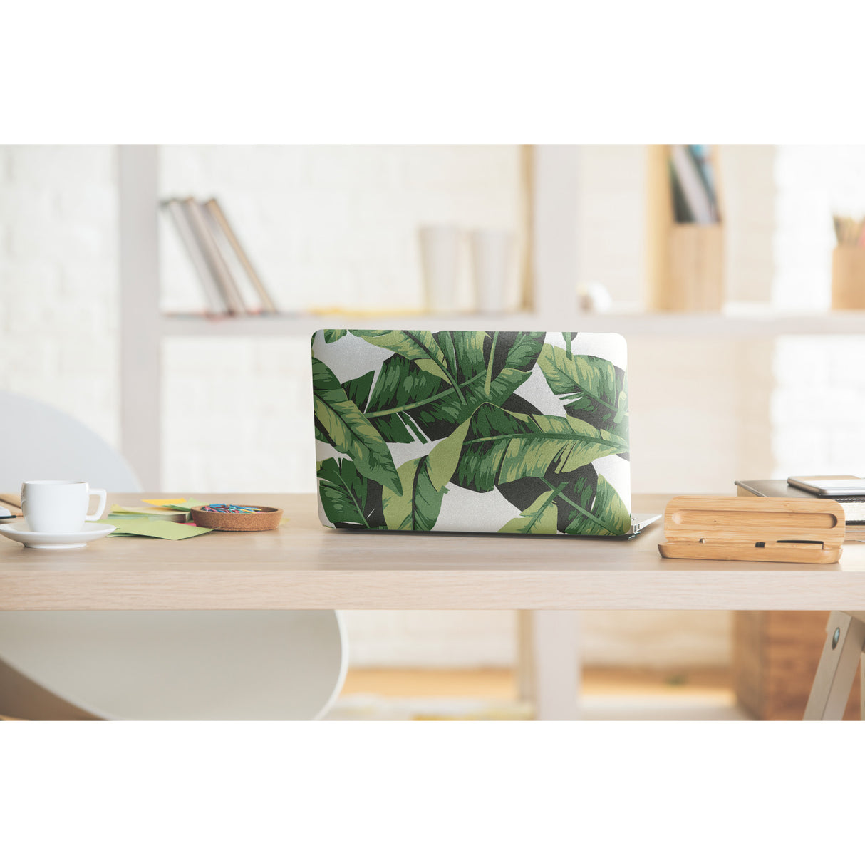 Palm Leaf Green by RoomMates Lush Tropical Banana Leaf Vinyl Peel and Stick Wallpaper Roll 20.5 In x 16.5 Ft Covers 28.2 Sq Ft - RMK11045WPZ