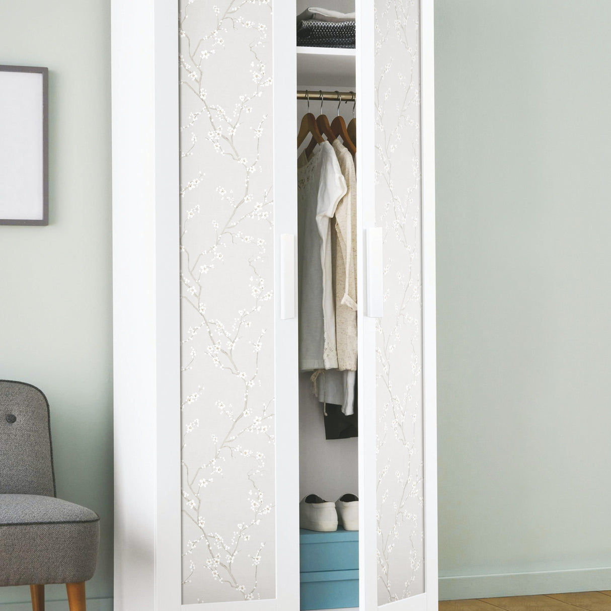Cherry Blossom Neutral by RoomMates Traditional Botanical Floral Peel and Stick Wallpaper Roll 20.5 in x 16.5 ft - RMK11270WPZ