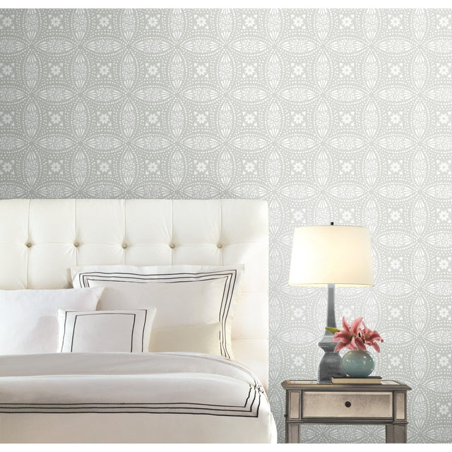 Overlapping Medallions Grey Peel & Stick Wallpaper with Whimsical Abstract Medallions - York RMK12172WP