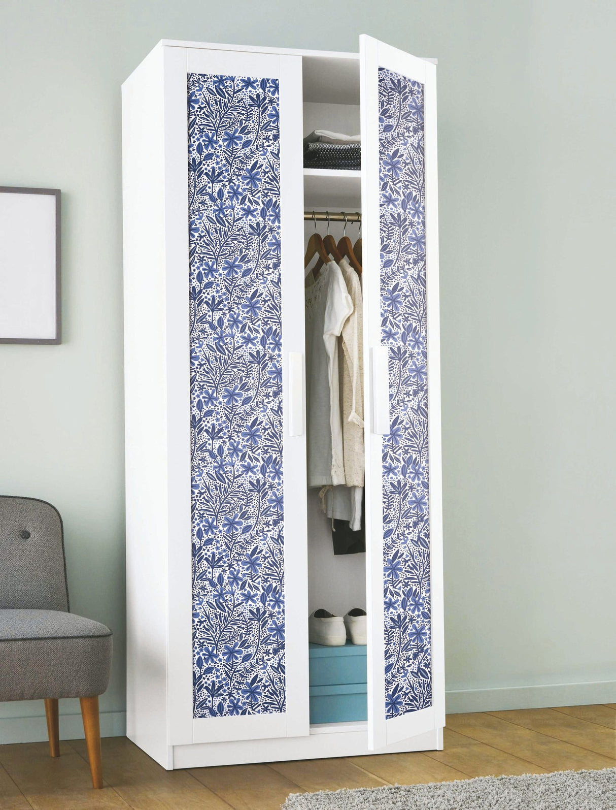 Cat Coquillette Porcelain Garden Blue Peel & Stick Wallpaper with Botanical Floral Motif - York RMK12382PLW