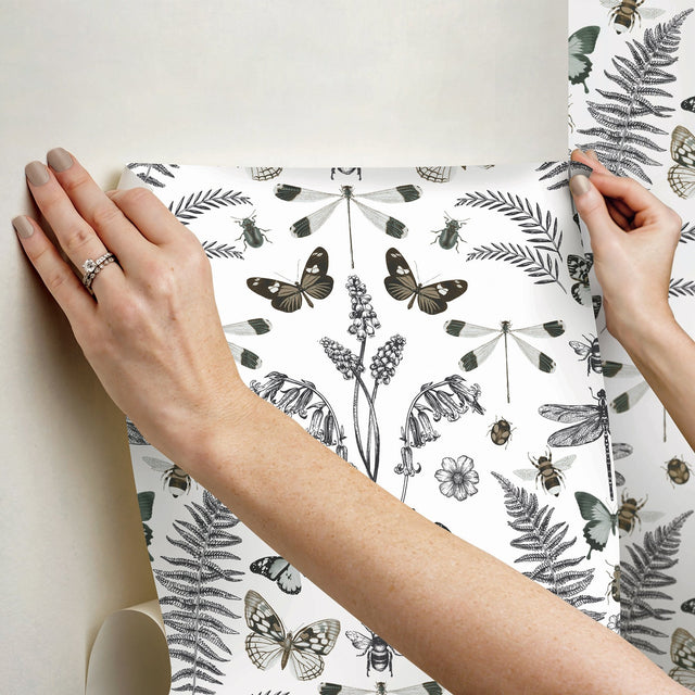 Hidden Treasures White Peel & Stick Wallpaper with Bohemian Butterflies & Botanicals - York RMK12747PLW