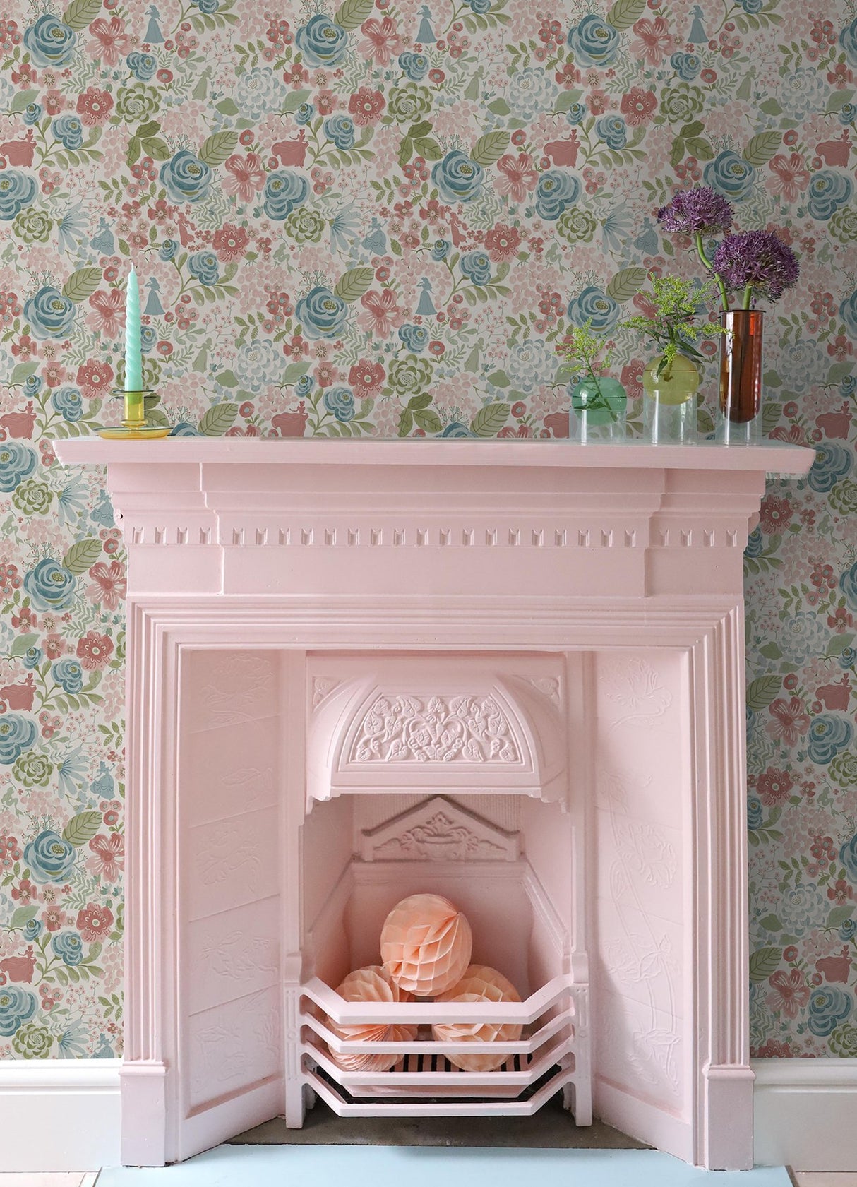 Disney Princess Blush Watercolor Floral Peel & Stick Wallpaper with Modern Botanical Flower Pattern - York RMK12794PLW