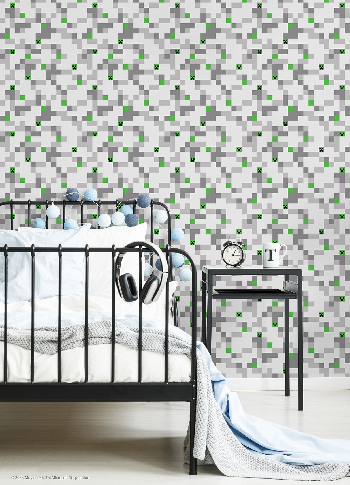 Minecraft Pixel Creeper Grey by RoomMates Officially Licensed Kids Gaming Room Peel and Stick Wallpaper Roll 20.5in x 18ft - RMWS1223