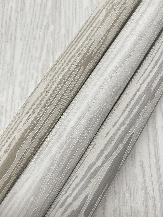Heartwood Whitewash Woodgrain Vinyl Wallpaper - York RRD7601N