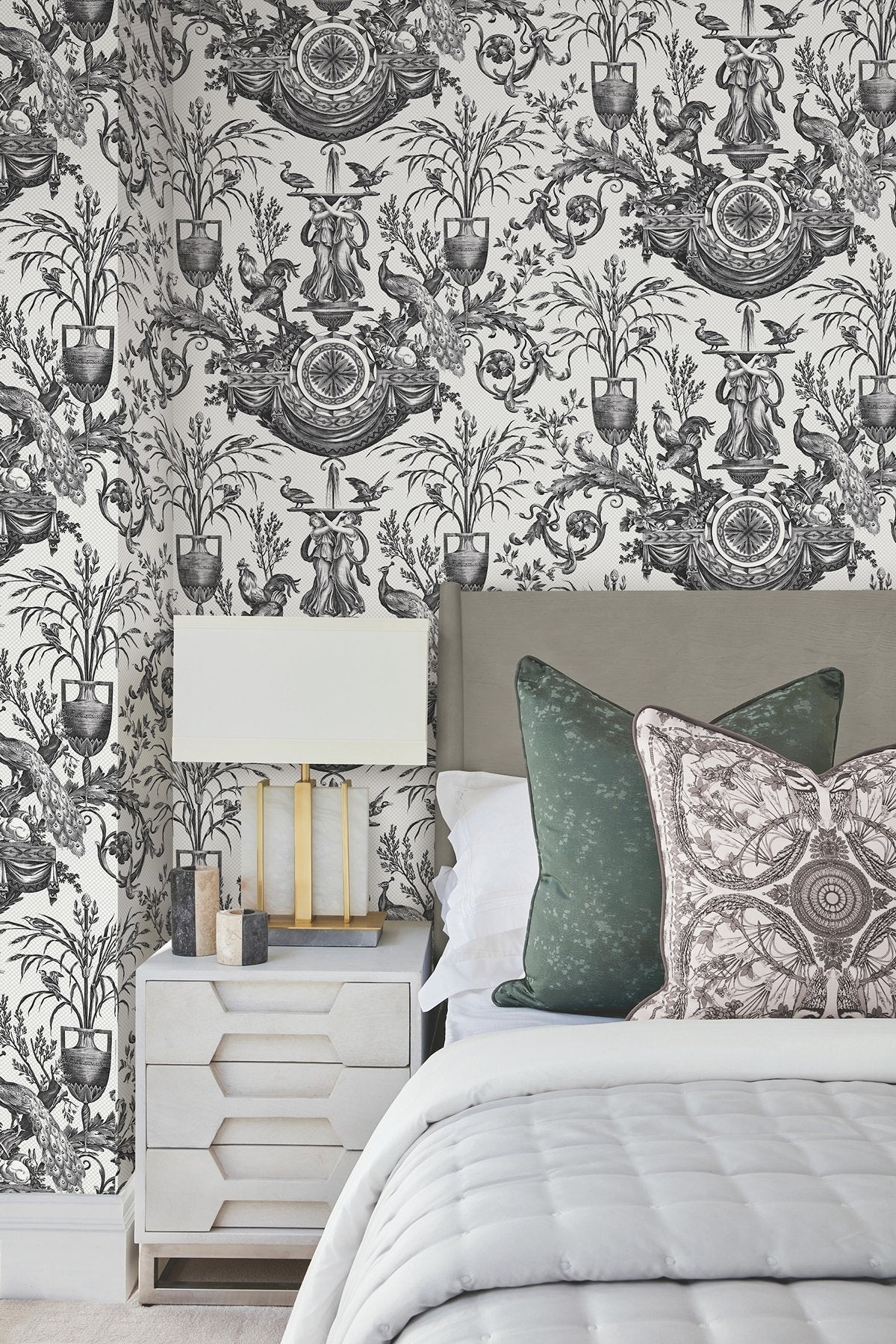 Avian Fountain Toile Black Wallpaper with Classical Toile Pattern - York RT7813