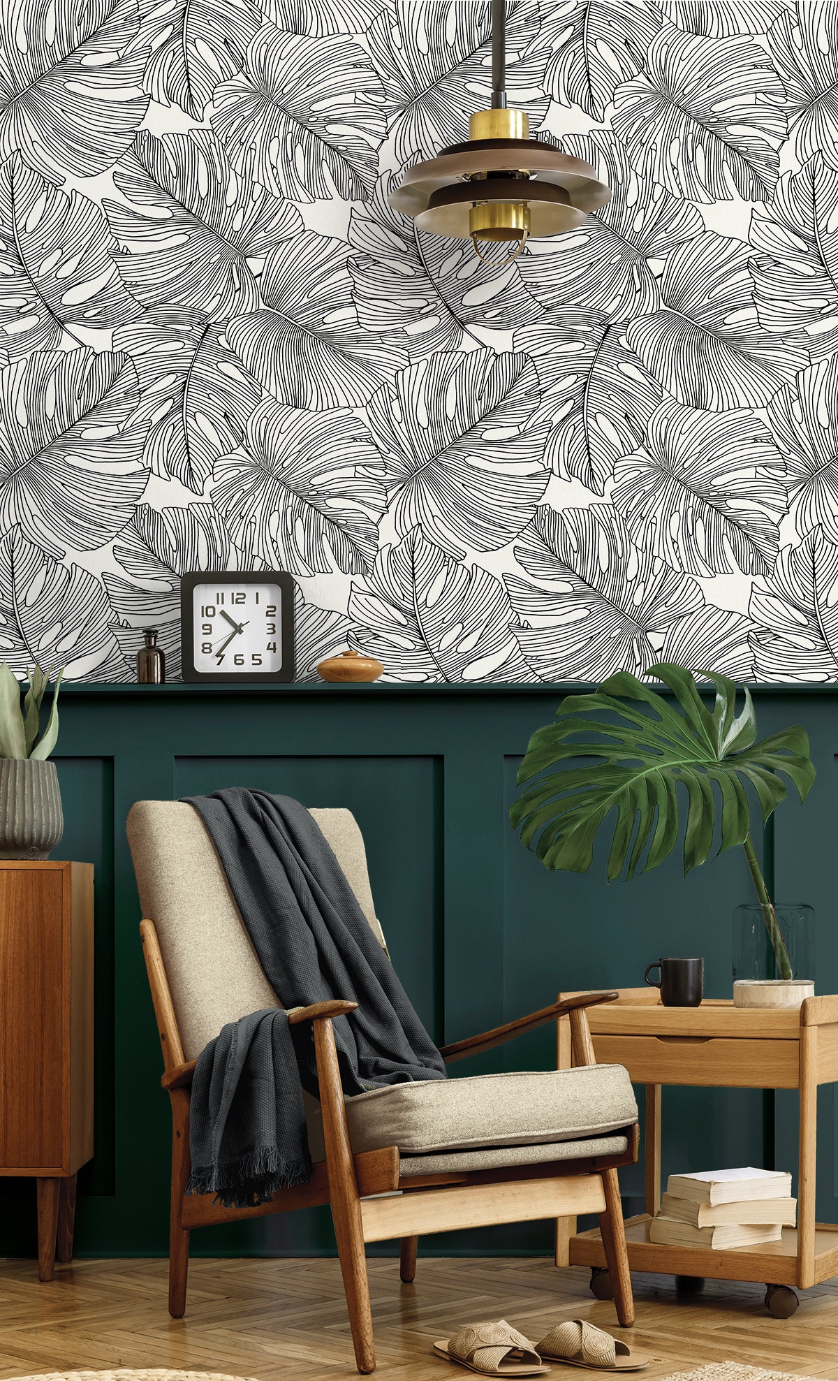 Tarra Monstera Leaf Black & White by Summer House Tropical Botanical Wallpaper – Seabrook Designs SC20200