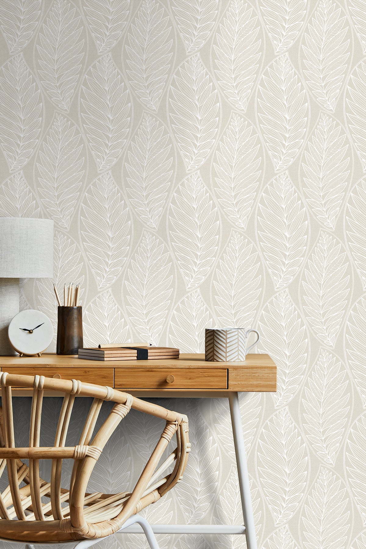 Kira Leaf Husk by Summer House Botanical Leaf Wallpaper – Seabrook Designs SC20305