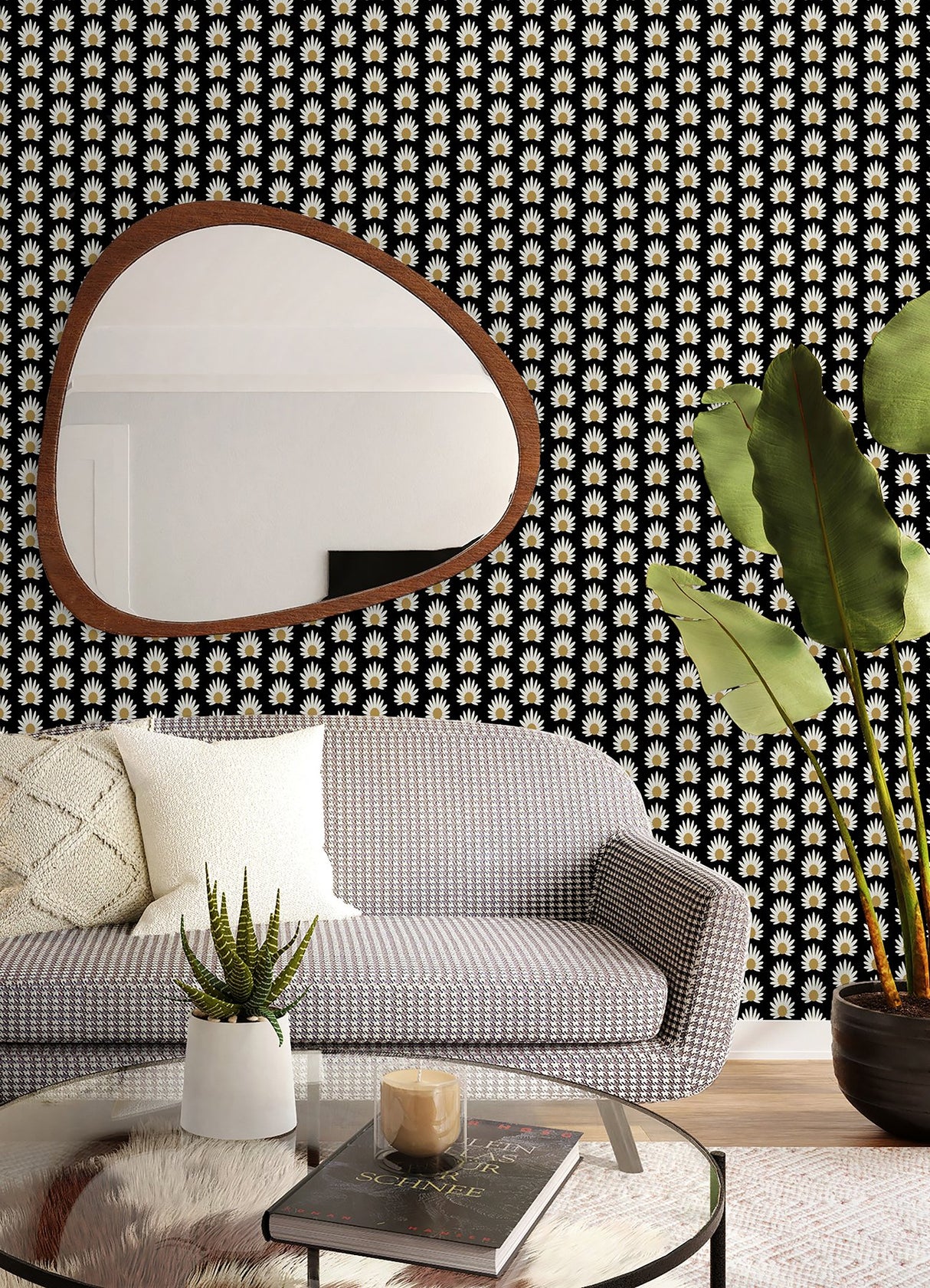 Fleur Black Peel & Stick Wallpaper with Retro Botanical Daisy Pattern - NuWallpaper SCS6058