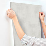 Italian Plaster Fog by York Wallcoverings Textured Vinyl Wallpaper – York Wallcoverings SI18563