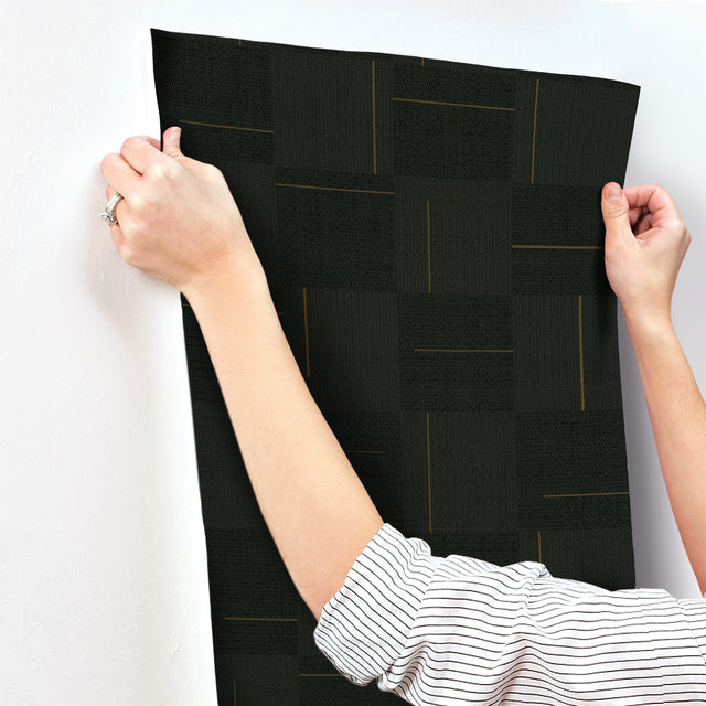 Geo Block Weave Black Wallpaper with Modern Geometric Checkerboard Pattern - York SI24905