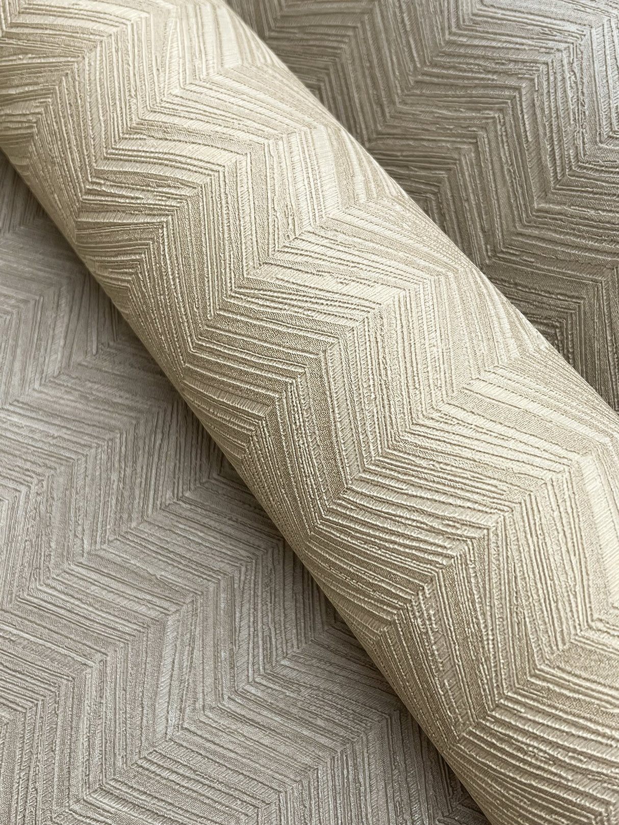 Raised Chevron Taupe Wallpaper with Modern Chevron & Houndstooth Pattern - York SI25362