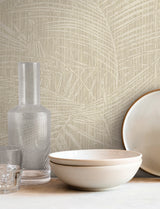 Della Palm Shell by York Wallcoverings Tropical Wallpaper – York Wallcoverings SI50611