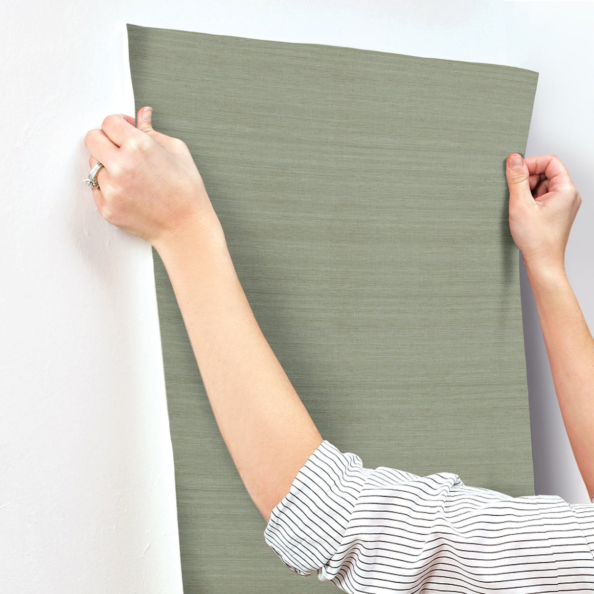 Milano Silk Emerald Wallpaper with Traditional Solid Textile Motif - York SI6862