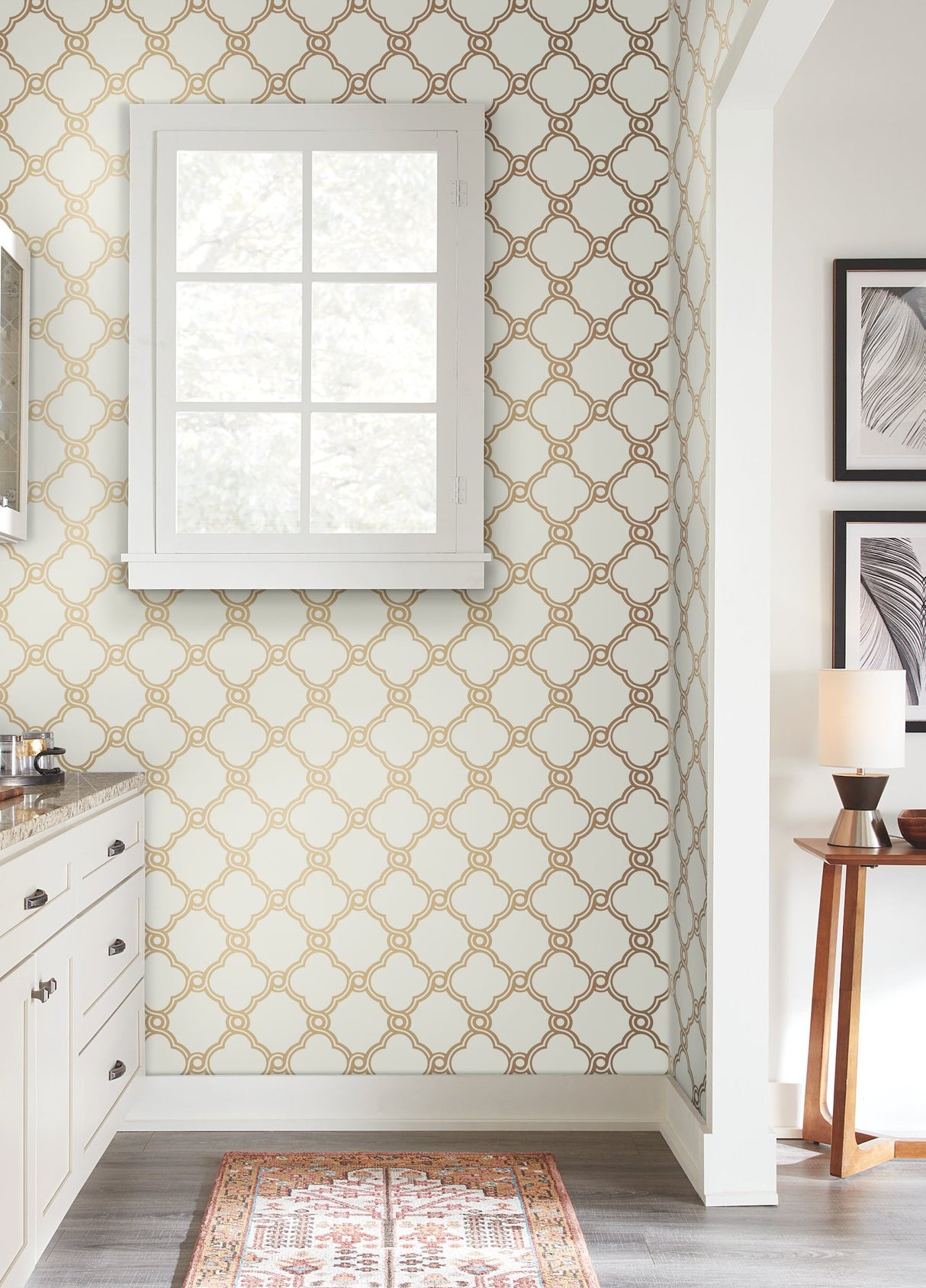 Open Trellis Gold Metallic Geometric Wallpaper with Quatrefoil Pattern - York SS2510