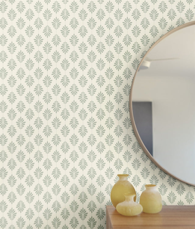 Leaflet Green Wallpaper with Botanical Fan-Leaf Motif, Sure Strip Prepasted - York SS2553