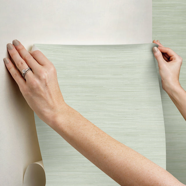 Classic Faux Cucumber Grasscloth Green Textured Peel & Stick Wallpaper with Faux Grasscloth Motif - NuWallpaper SSS6007