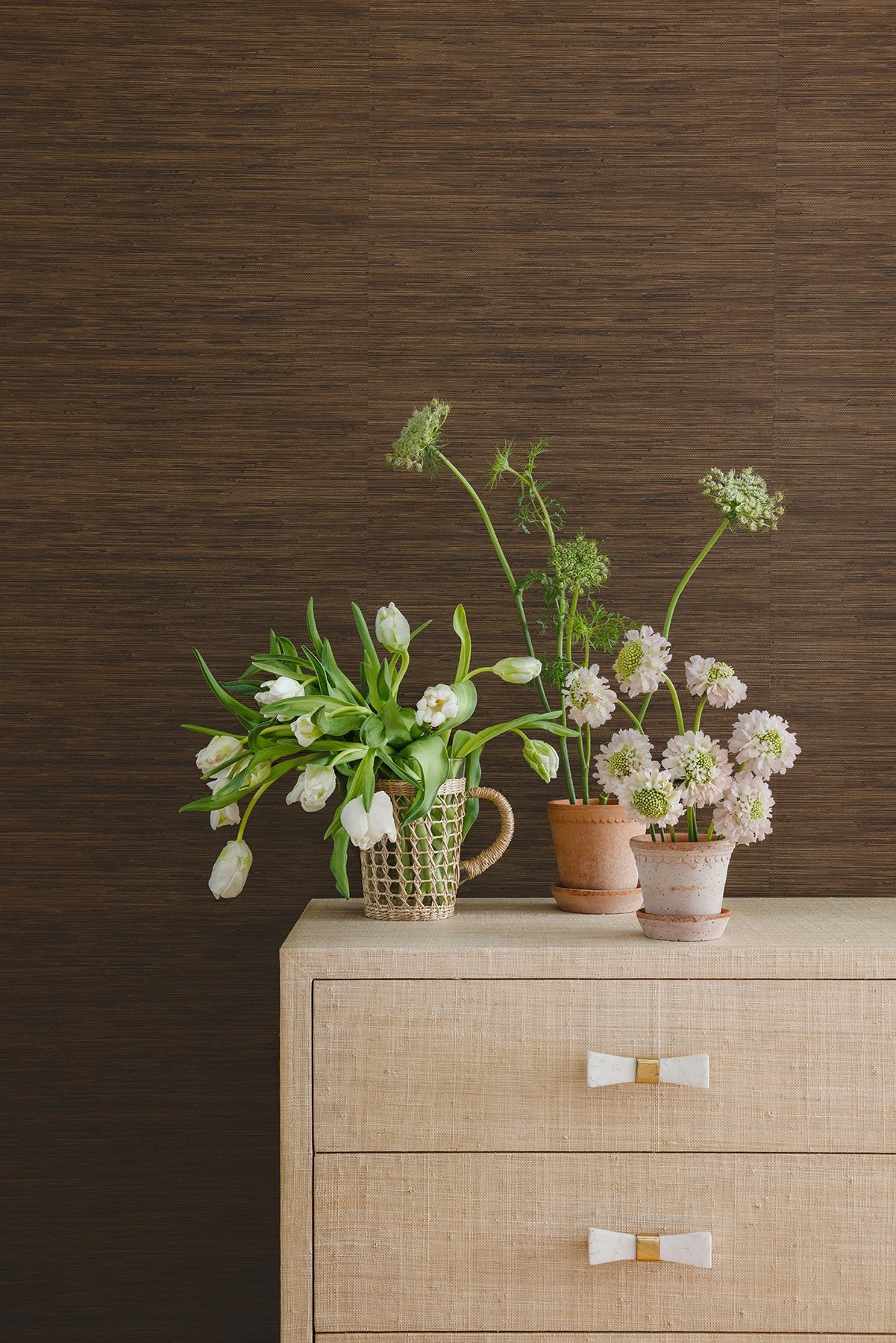 Classic Faux Chocolate Grasscloth Peel & Stick Wallpaper, Textured Faux Grasscloth Modern Graphic - SSS6010