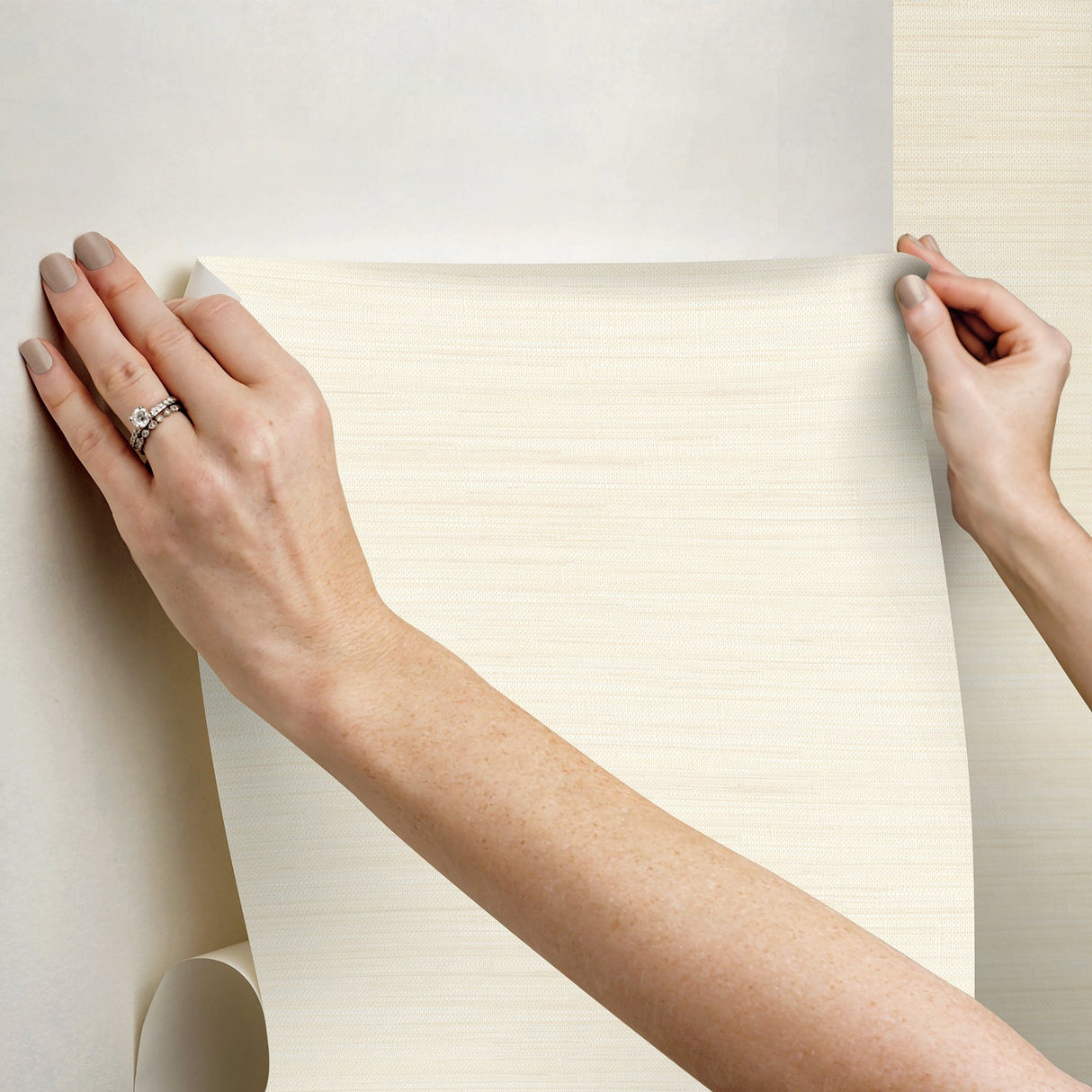 Classic Faux Cashmere Grasscloth Cream Peel & Stick Wallpaper with Textured Faux Grasscloth Pattern - SSS6013