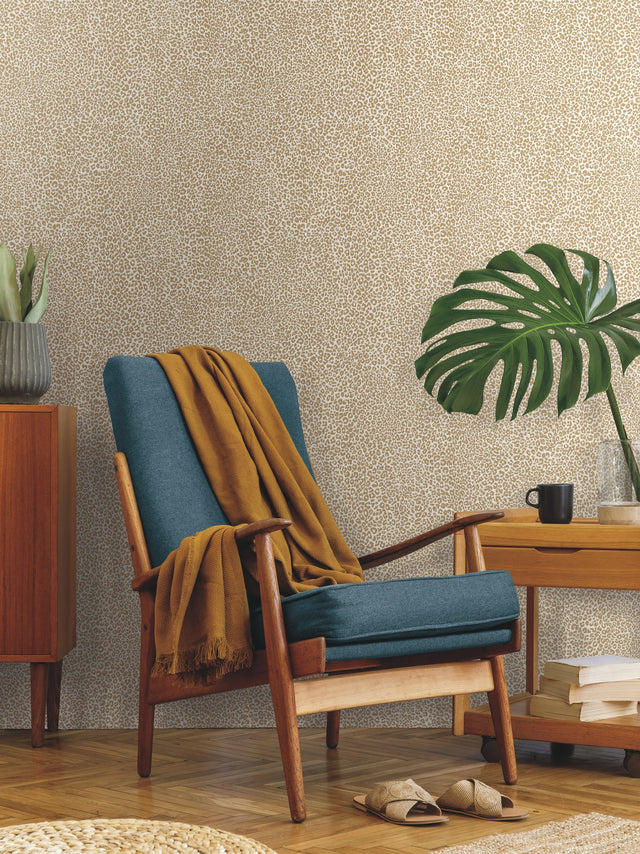 Leopard King Gold Wallpaper with Animal Print Motif - York TC2681
