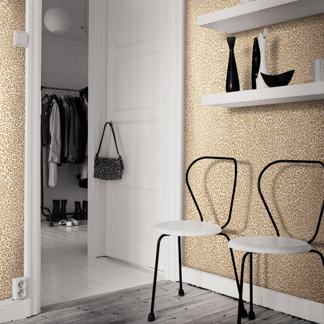 Leopard King Gold Wallpaper with Animal Print Motif - York TC2681