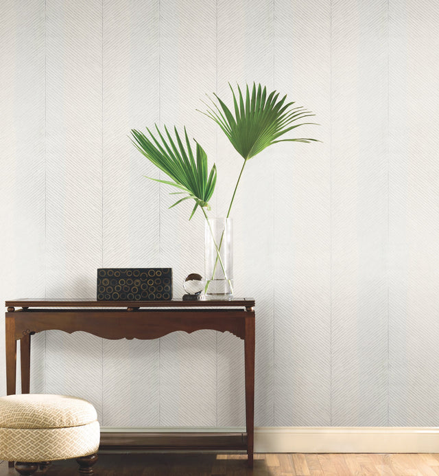 Palm Chevron White & Silver Wallpaper with Textured Palm Leaf Chevron Pattern - York TC2692