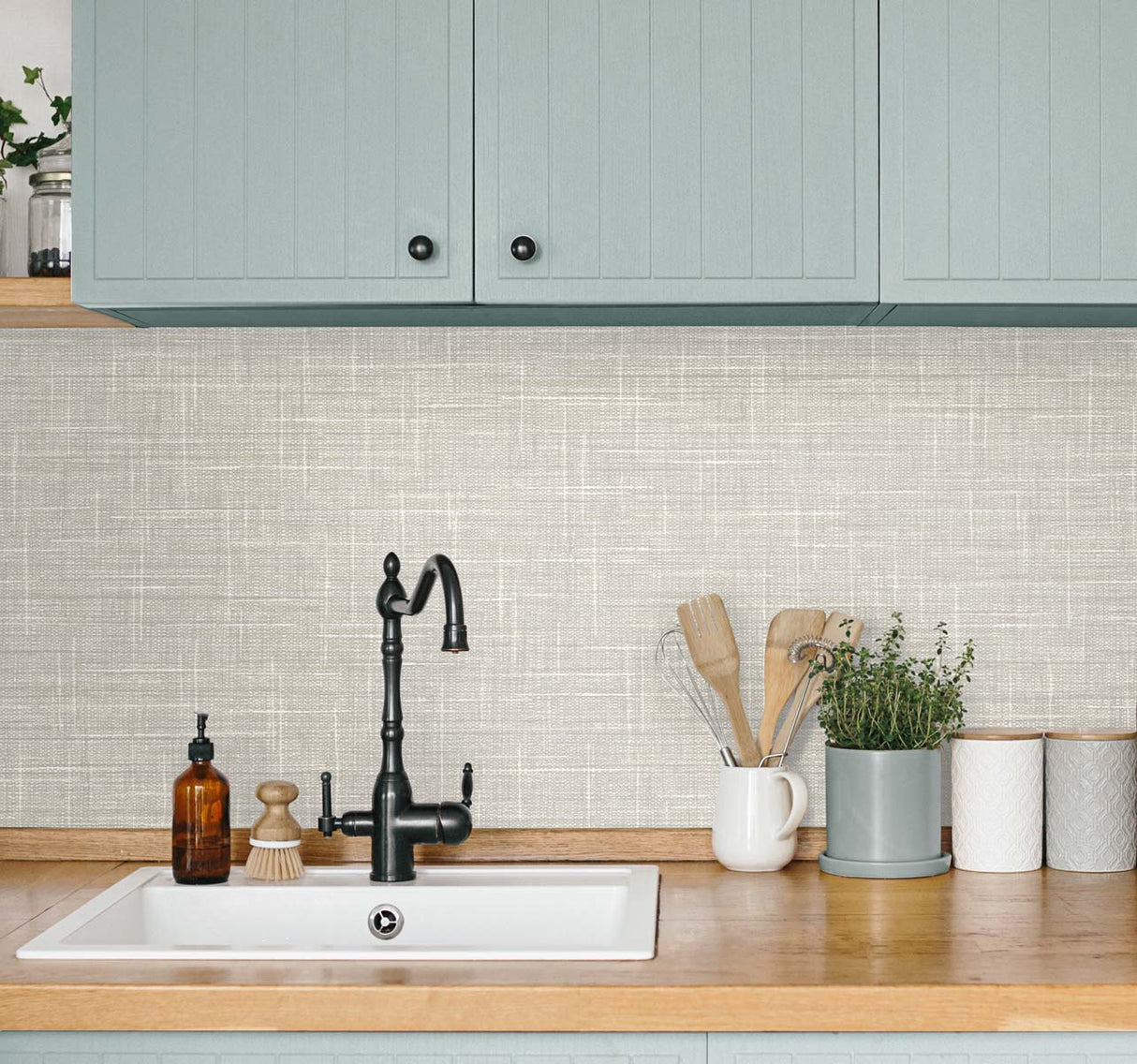 Grasmere Weave Weathered Oak by Tedlar Textures Faux Linen Vinyl Wallpaper – DuPont TG60133