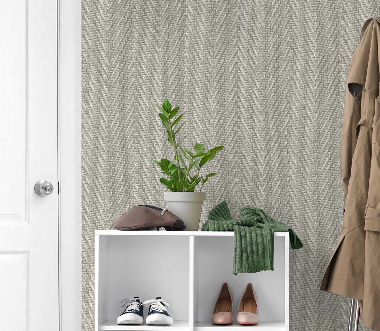 Throw Knit Cafe Au Lait by Tedlar Textures Textured Chevron Vinyl Wallpaper – DuPont TG60209