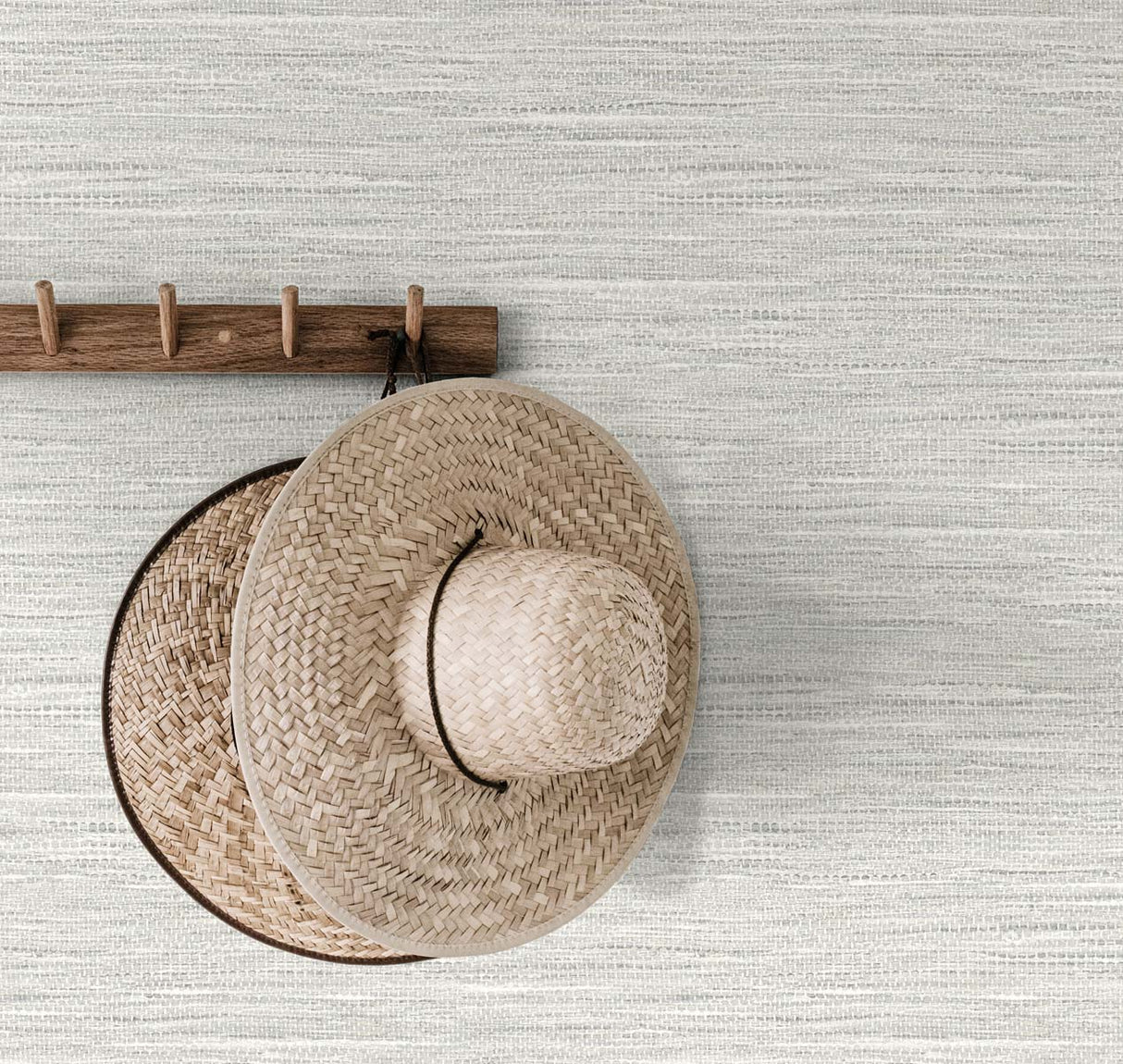 Braided Faux Jute Smokey Pearl by Tedlar Textures Faux Grasscloth Wallpaper – DuPont TG60406 -Sample
