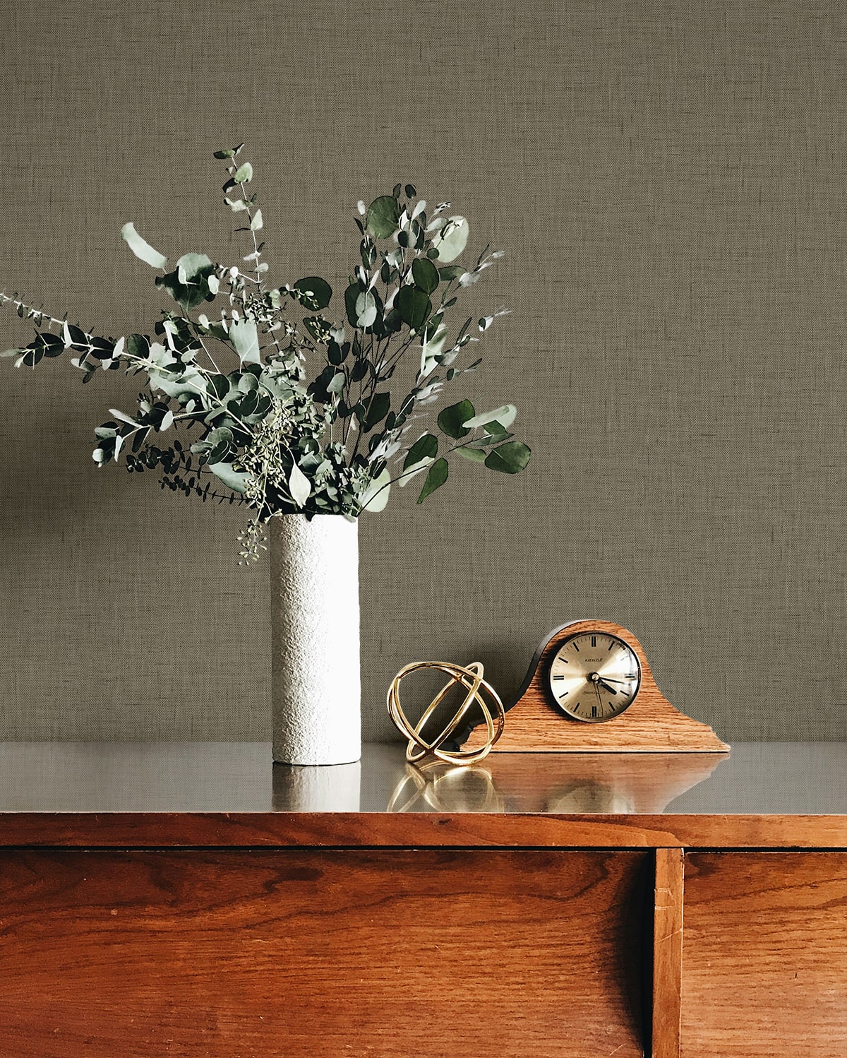 Stretford Linen Roasted Almond by Fibers and Threads Faux Linen Vinyl Wallpaper – Seabrook Designs TH90238