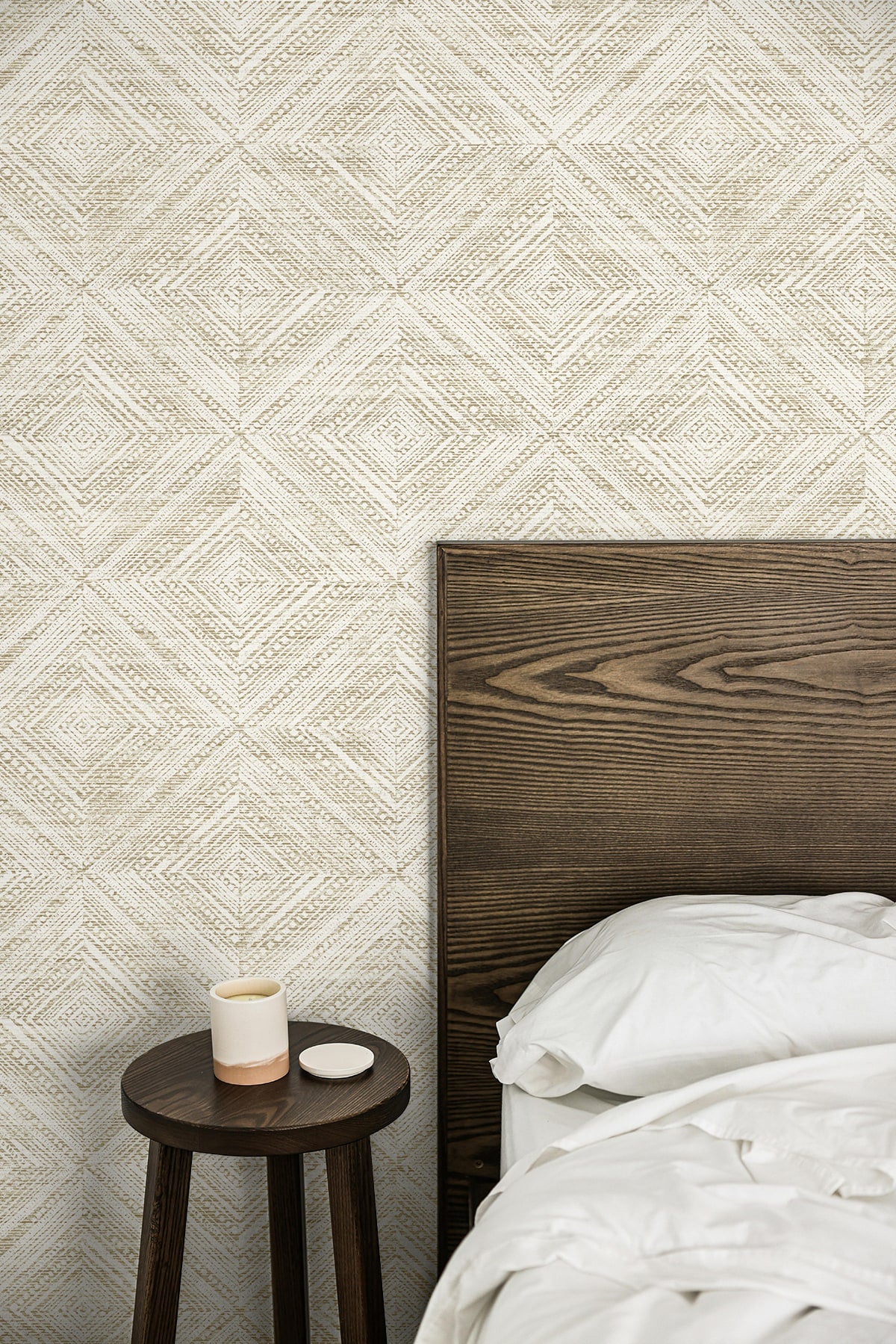 Leigh Diamond Powder by Fibers and Threads Geometric Wallpaper – Seabrook Designs TH91607