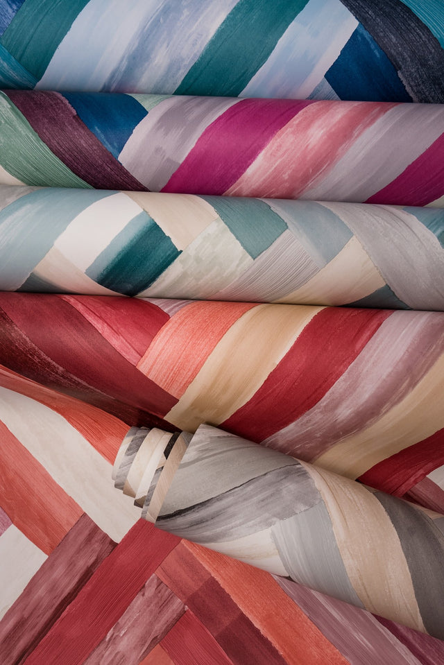 Wynwood Geometric Grey Wallpaper with Interwoven Diamond Pattern - York UC3834