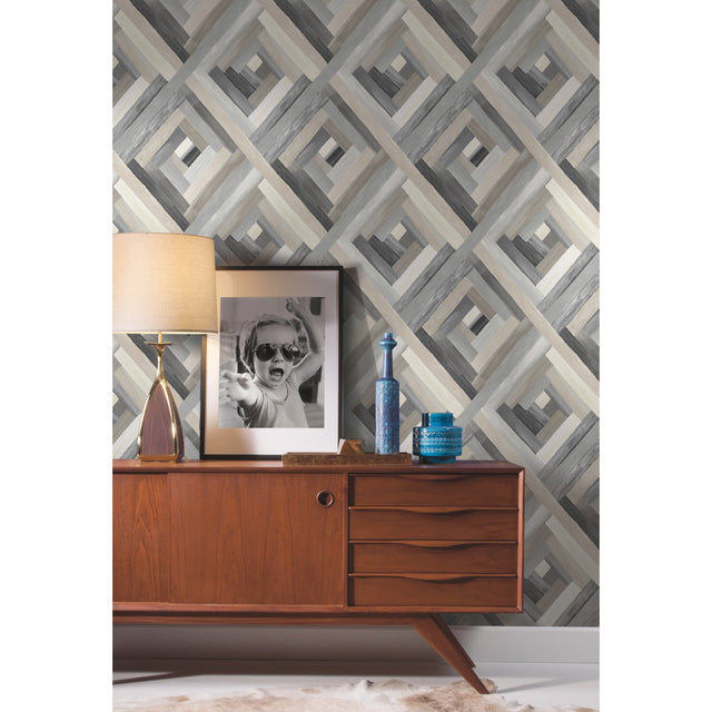Wynwood Geometric Grey Wallpaper with Interwoven Diamond Pattern - York UC3834