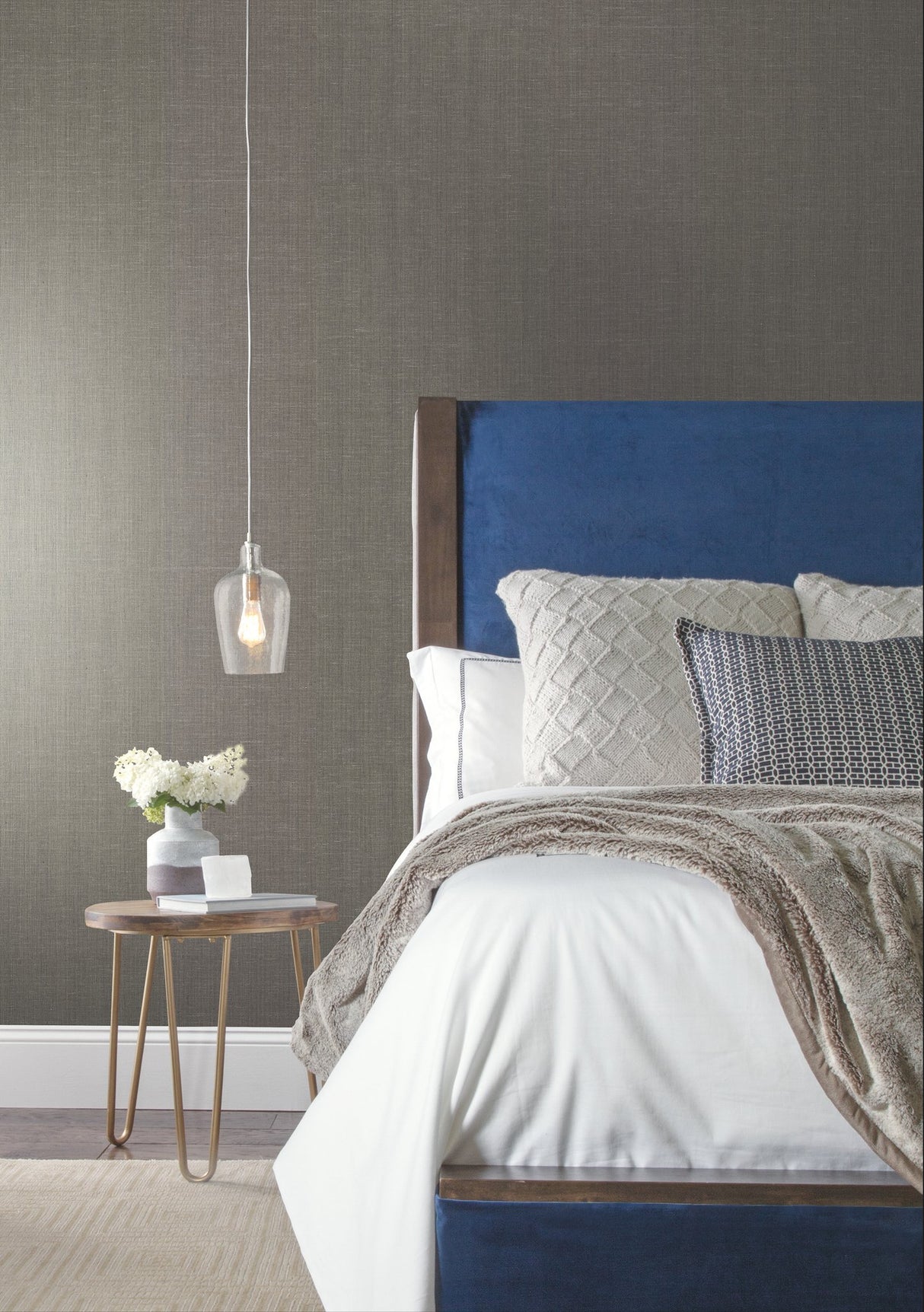 Crosshatch String Black & Grey Wallpaper with Woven Grasscloth Look - York VG4412