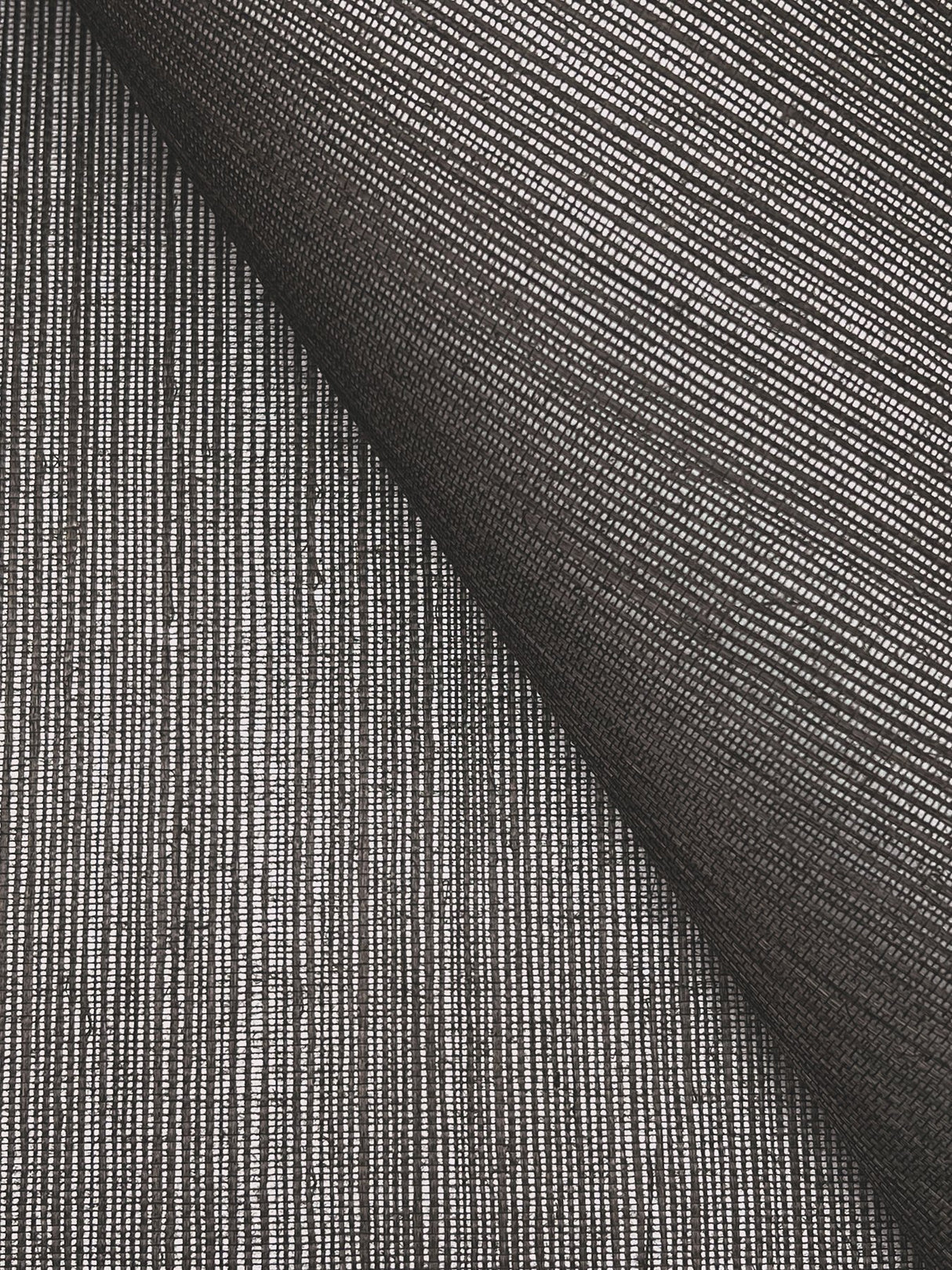 Maguey Sisal Silver Grasscloth Wallpaper with Metallic Effect - York VG4418NW