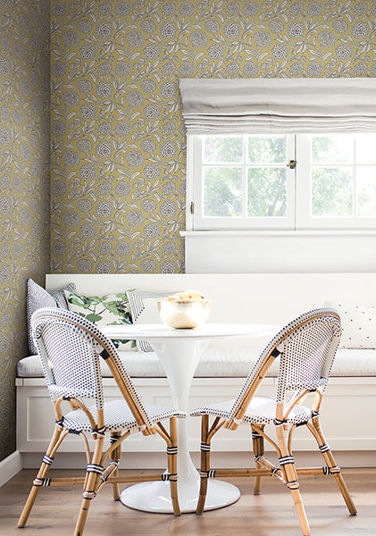 Chatsworth Garden Butter by Antonina Vella Floral Trail Wallpaper – York Designer Series VP1364