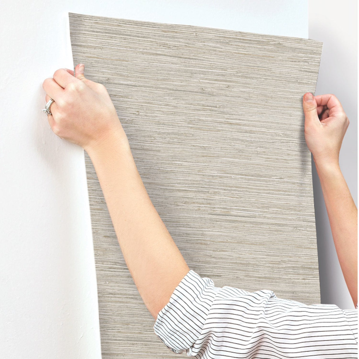 Grasscloth Brown Wallpaper with Faux Grasscloth Texture, Pearlescent Sure Strip - York WB5502