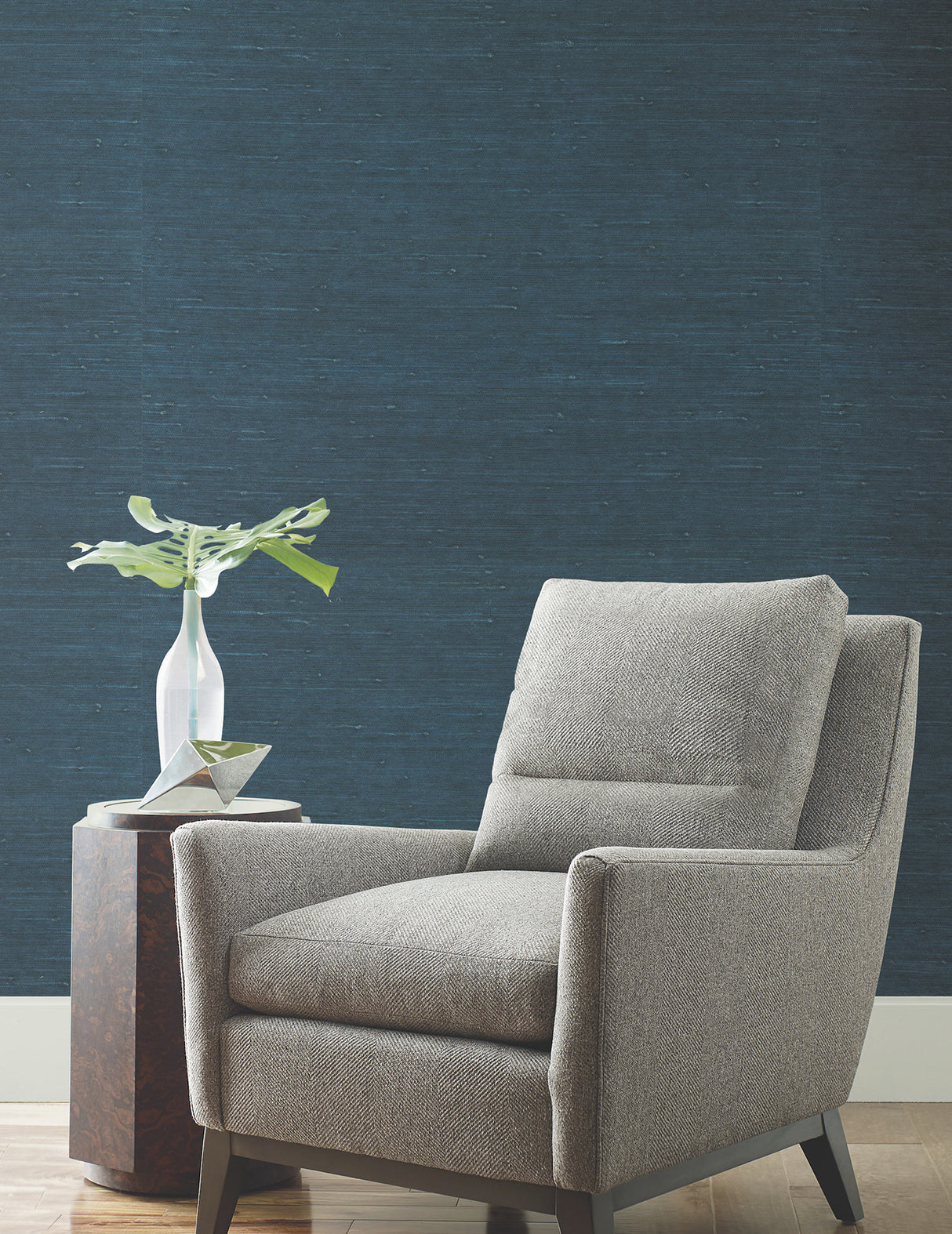 Horizontal Jute Bijou Blue by Ronald Redding Jute Grasscloth Wallpaper – York Designer Series YGL7067