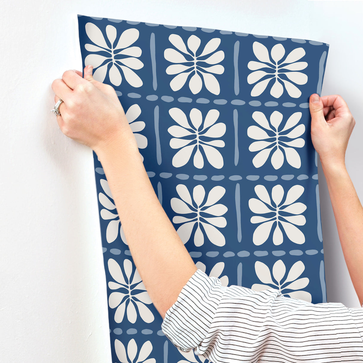 Mimosa Fleur Ultramarine by York Wallcoverings Wallpaper – York Wallcoverings ZM2807